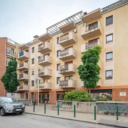 Apartman Aurora *